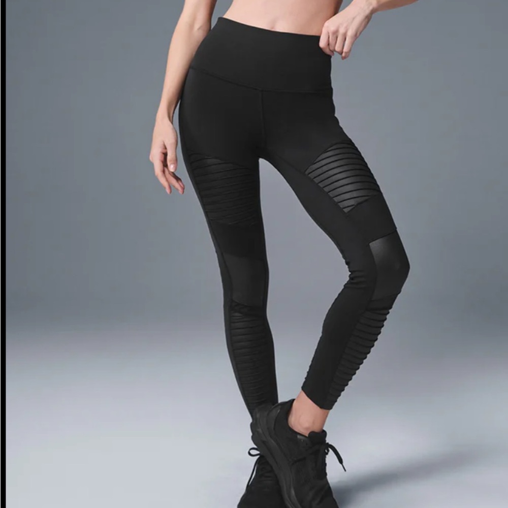 Alo moto leggings